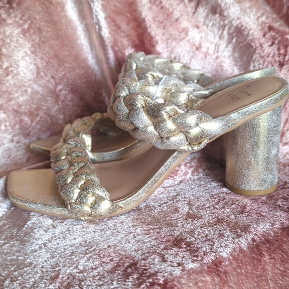 NWOT a • new day Gold Sandals Braided Puffy Straps Women's Sz 6 - Picture 3 of 8